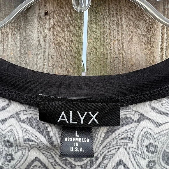 ALYX L sleeveless black & white polyester and spandex blouse top - Picture 5 of 11